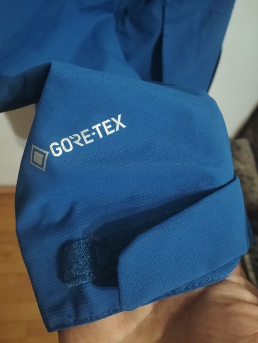 Jacheta Gore-tex Berghaus La și tricou Salomon  M