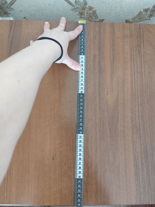 Две тумбы тяжёлые