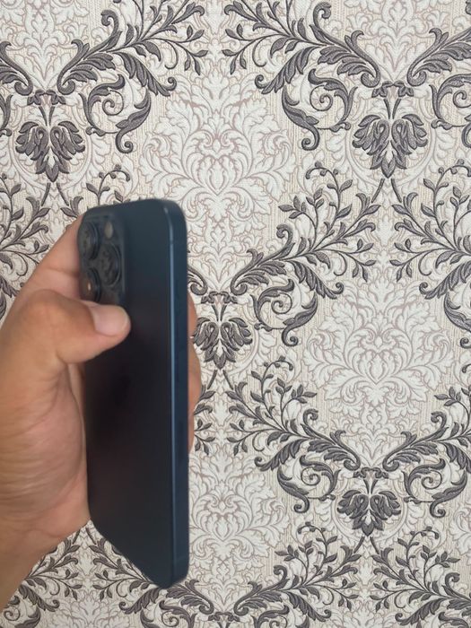 Продаю iPhone 15 Pro СРОЧНО