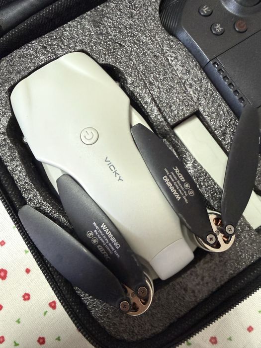 квадрокоптер 4DRC V13