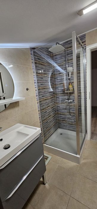 Vila Tunari, proprietar