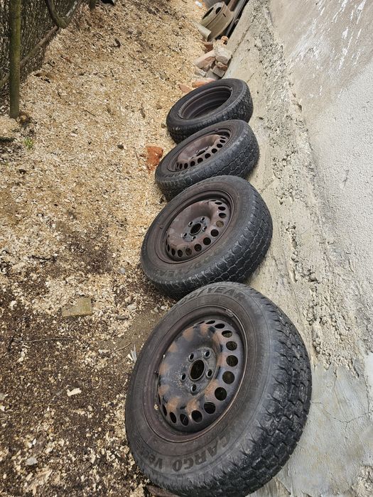 Roti VW T5 205/65 R16C Good Year M+S