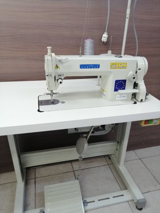 Masini cusut industriale