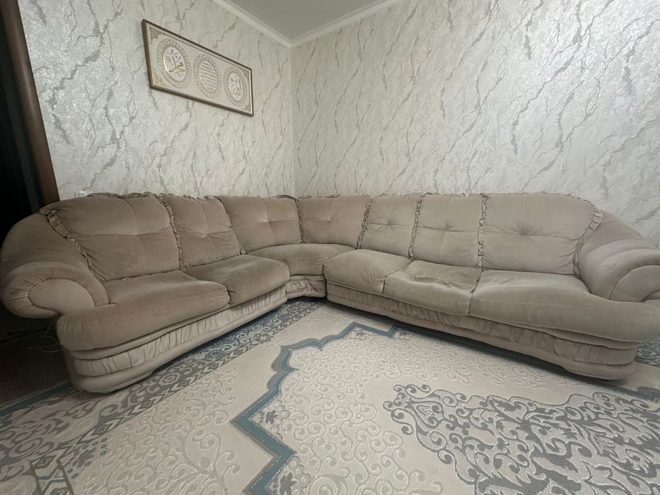 Диван угловой большой