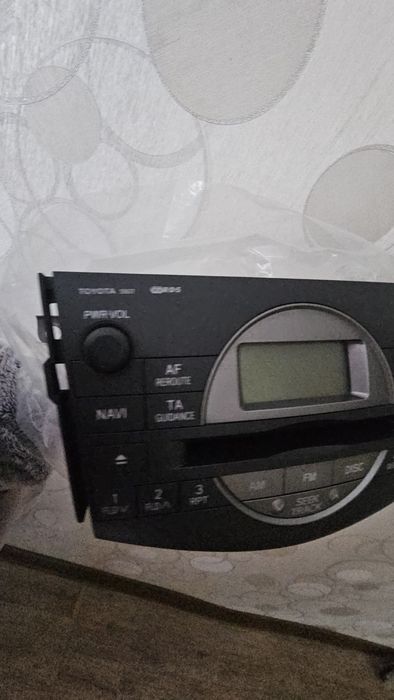 Магнитола штатная на RAV4