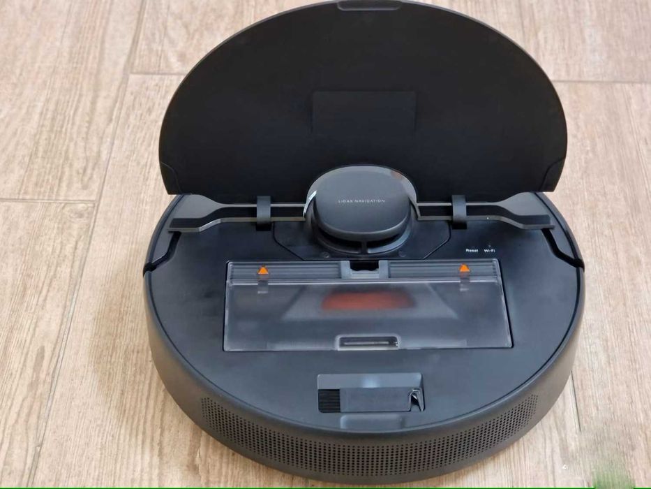 ПРОДАМ Dreame D9 Max Gen 2 Робот-пылесос. Состояние ОТЛИЧНОЕ.