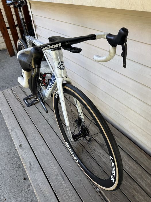 Карбонов шосеен велосипед Cinelli Pressure – Team Edition (MBH Bank Ballan CSB Colpack)