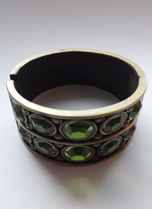 Bratara egipteana de dama.