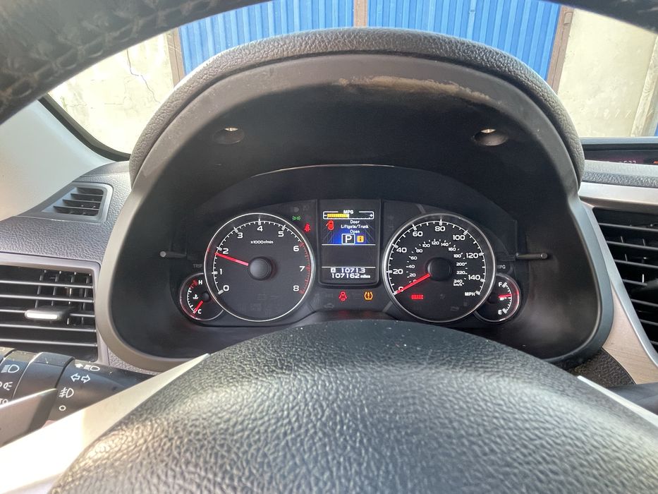 Продаетса Subaru Outback 2013 года