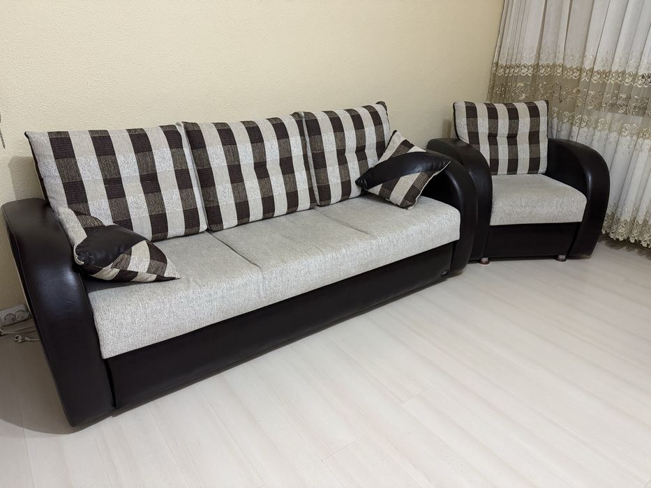 Canapea extensibila 3 locuri + 2 fotolii