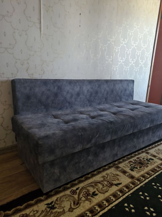 Продается тахта.