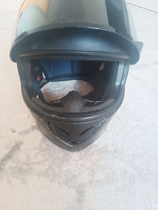 Продам мото шлем