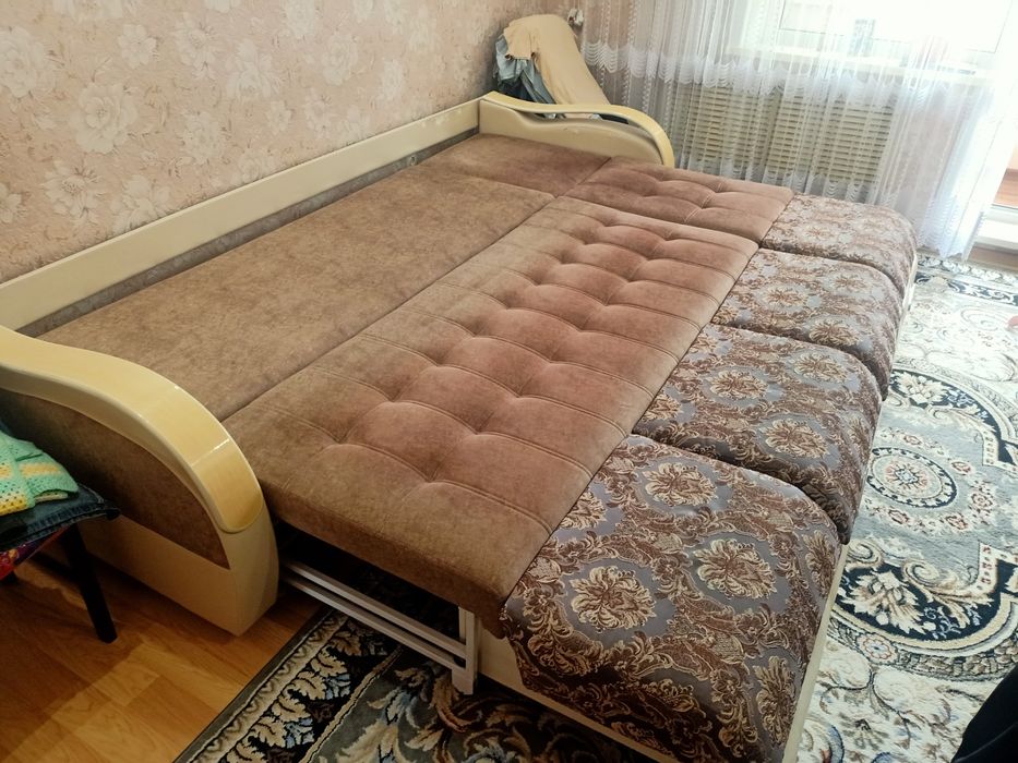 Диван в хорошем состоянии
