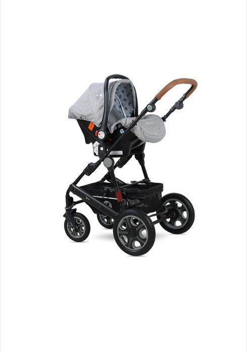 Бебешка количка Lorelli