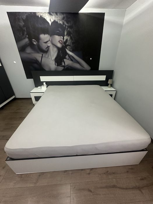 Спания + матрак + подматрачна рамка + нощни шкафчета