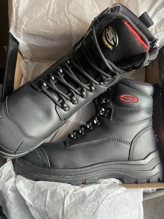 Продам спецботинки