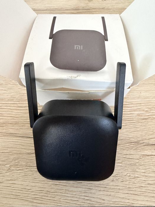 Mi WiFi удължител на обхват употребяван, в добро състояние