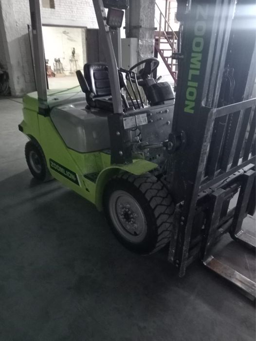 Продам погрузчик