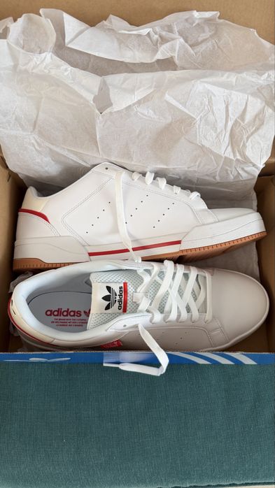 Оригинални маратонки Adidas court tourino