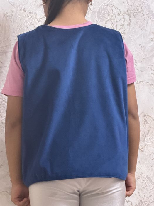 Продам жилет на мальчика 8-9-10 лет