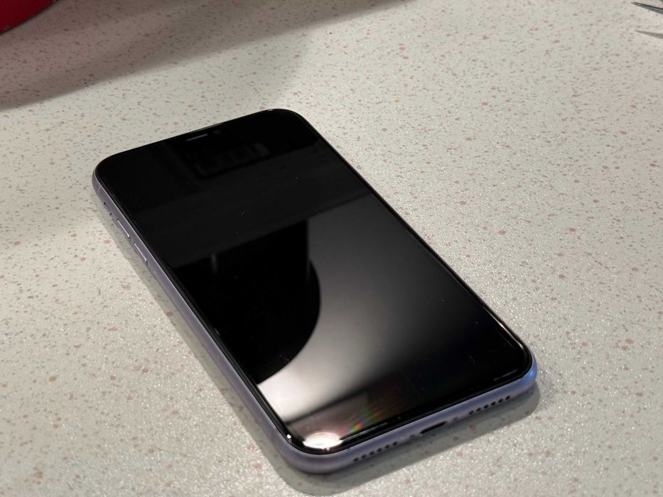iPhone 11 64GB Purple - Отличен, Нова Батерия.