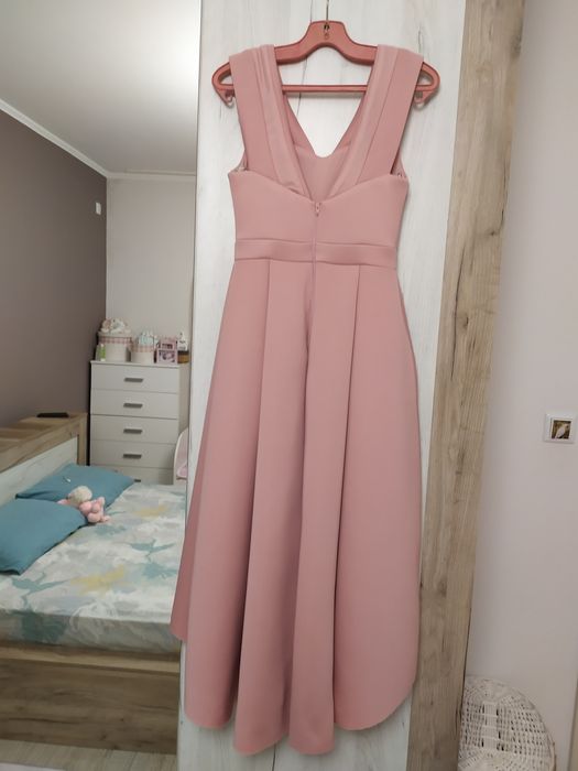 Розова неопренова рокля