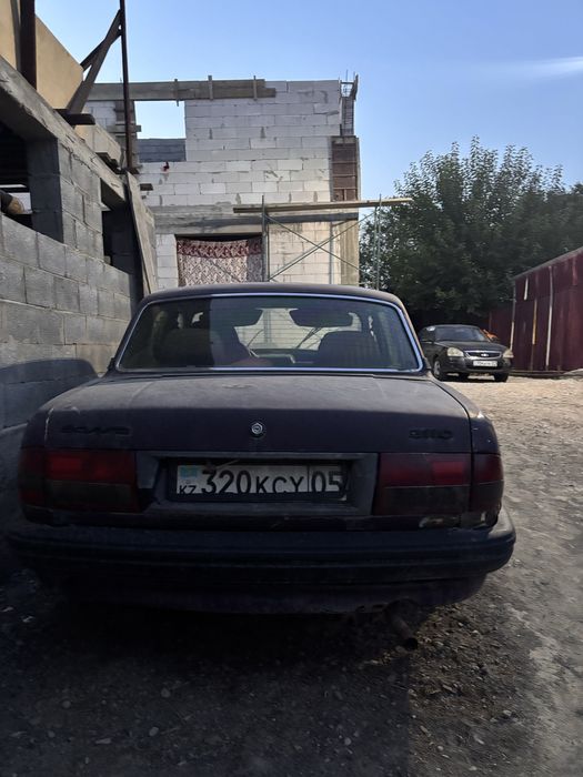 ВОЛГА 2000 году обьем 2.4