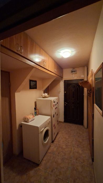 Vand apartament 2 camere semidecomandat