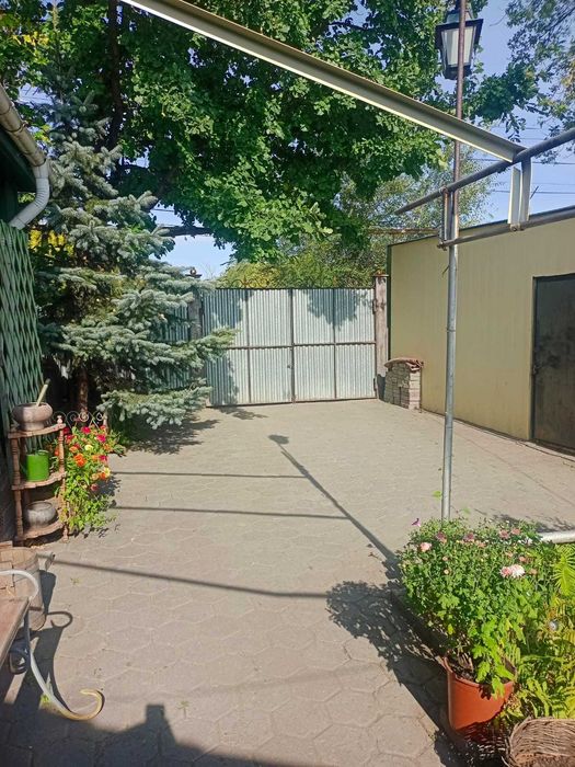 Продам благоустроенный дом в центре города