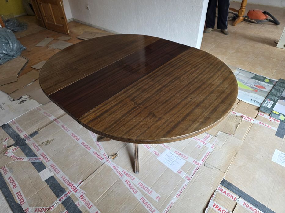 Кухненска маса, разтегателена