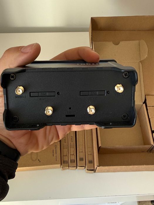 Teltonika RUT901 Industrial LTE WiFi Router