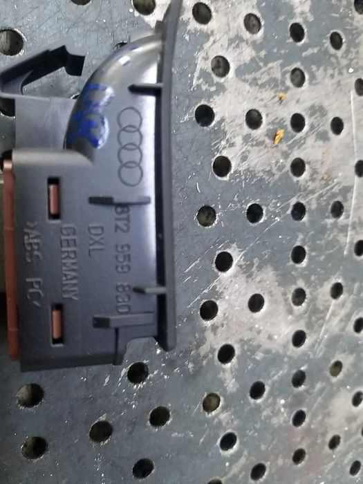 Buton deschidere portbagaj audi a5 8t 8t2959830