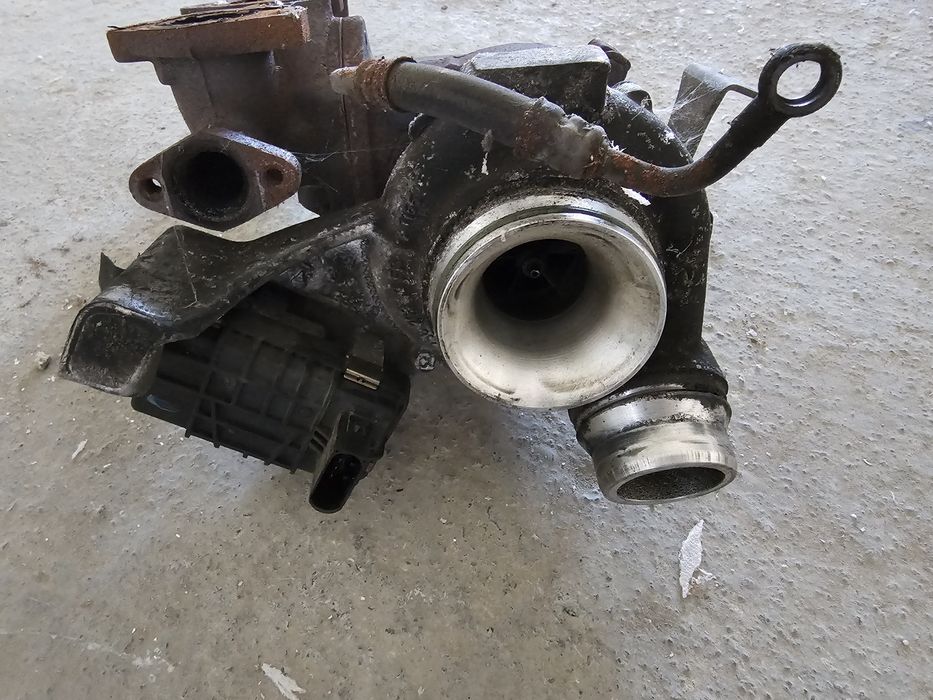Turbo  , turbina  , turbosuflanta BMW 2.0 diesel , 143 cp , N47 , E87