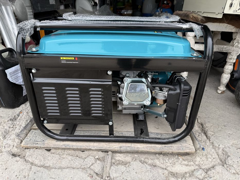 * генератор - движок бензиновый 7.5 kw привезен из России новый