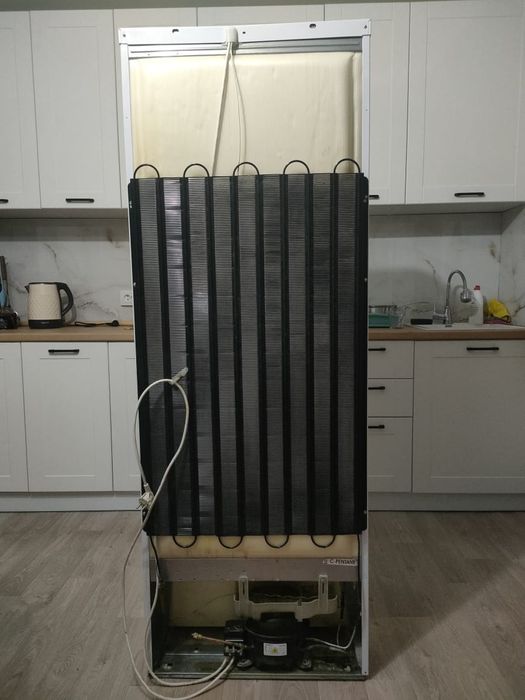 Продам холодильник