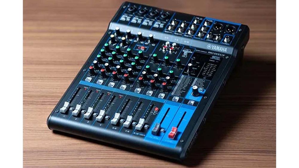 DJ -диджей промо цена от 36EUR/час дисководещ за вашият семеен празник