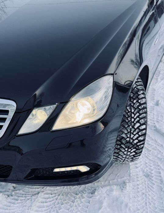 Mercedes-benz E200,2010 года