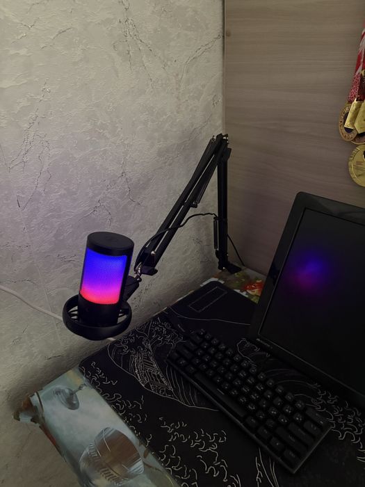 Микрофон с пантогрофом