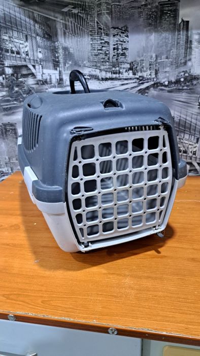 Продам клетку для кошек