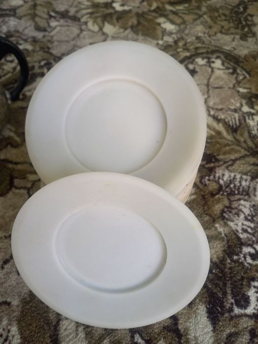 Tarelkalar (rezinnoviy sovetskiy bukiluvchan tarelkachalar)