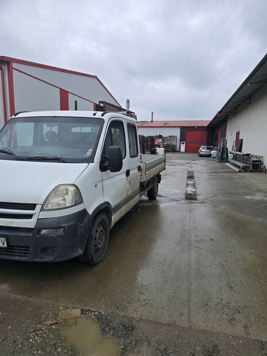 Vand sau schimb autoturismele din imagine