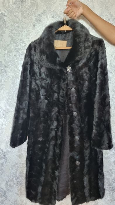 Продам норковую шубу