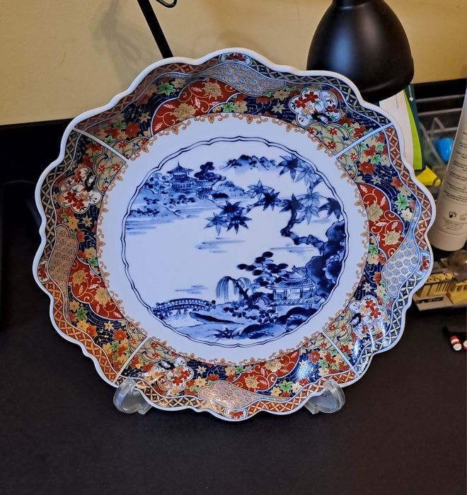 Японска Ръчно Рисувана Чиния От Порцелан-антика