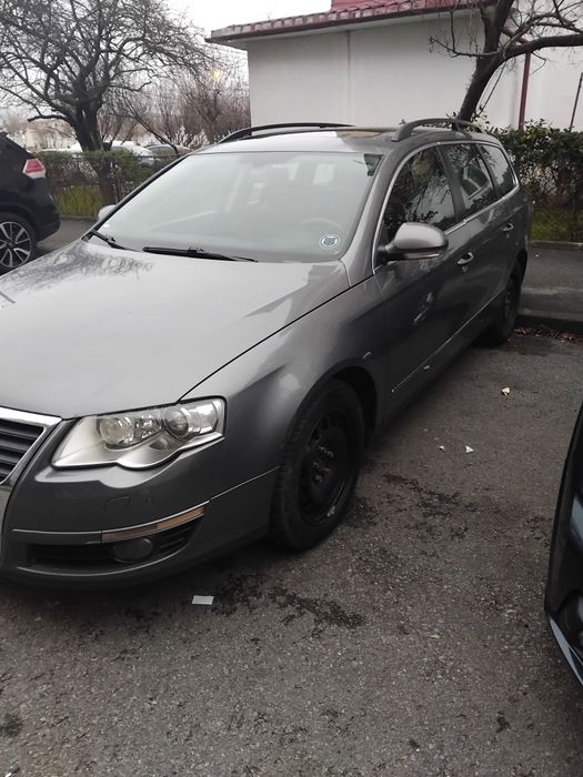 Vand Volkswagen pasat b6 preț negociabil.