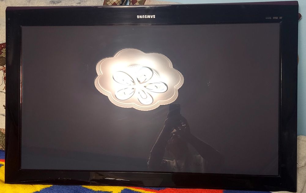 TV Samsung Plasma 108 cm.Pentru piese.