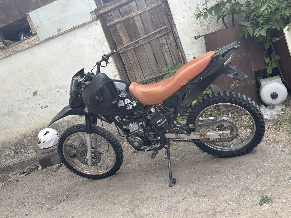 Продам эндуро 250 кубов италия