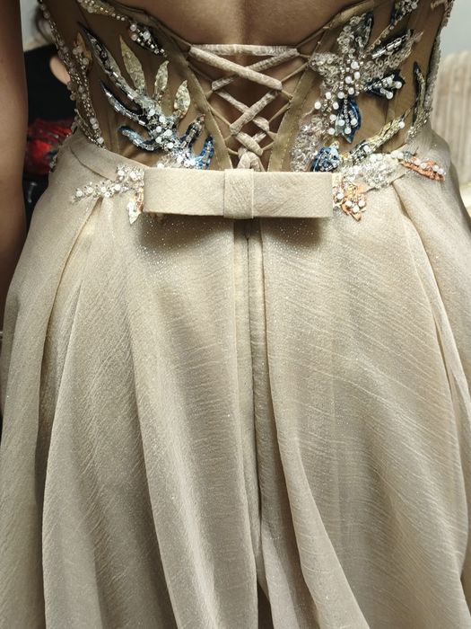 Ефирна Златна Рокля за абитуриентски бал, годеж, специален повод