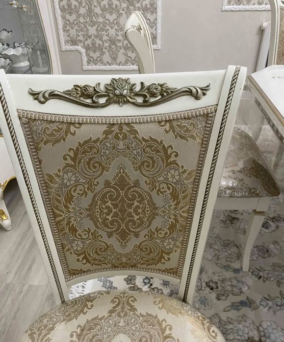 Стулья гостиные 14 штук