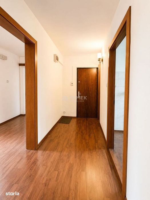 Apartament 4 camere suprafata mare zona Scriitorilor Brasov
