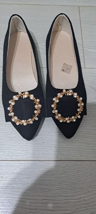 Balerini noi marimea 37